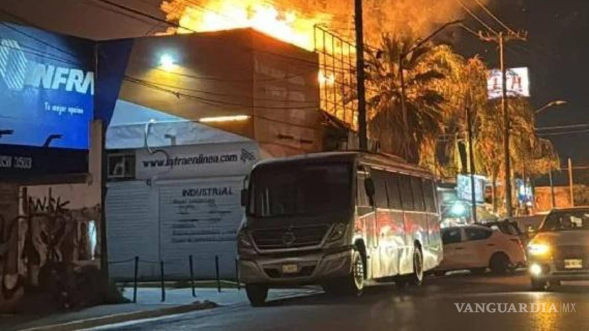 Fans de Rayados habrían causado incendio en un restaurante de Monterrey