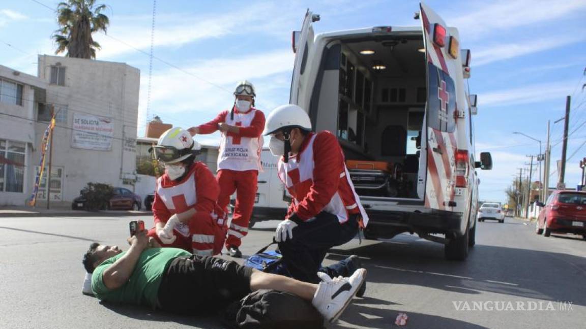 Saltillo: derrapa con su ‘amigo’ en motocicleta, lo abandona y queda lesionado