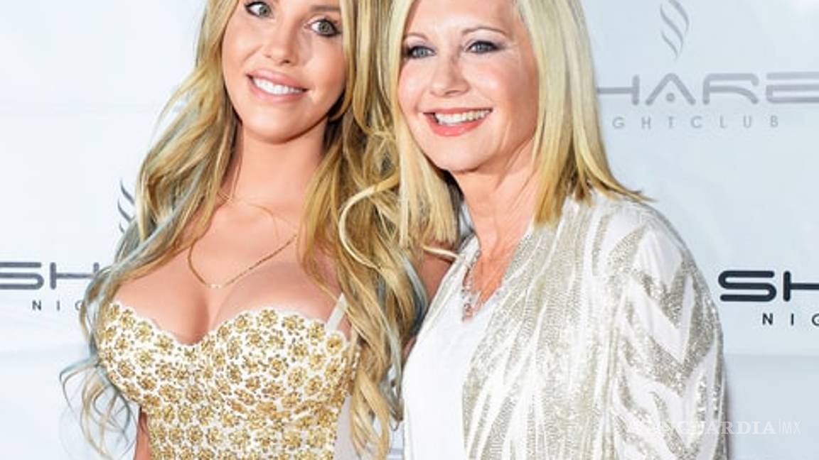 $!Pese a lucir súper sexy, hija de Olivia Newton-John se arrepiente de las cirugías (fotos)