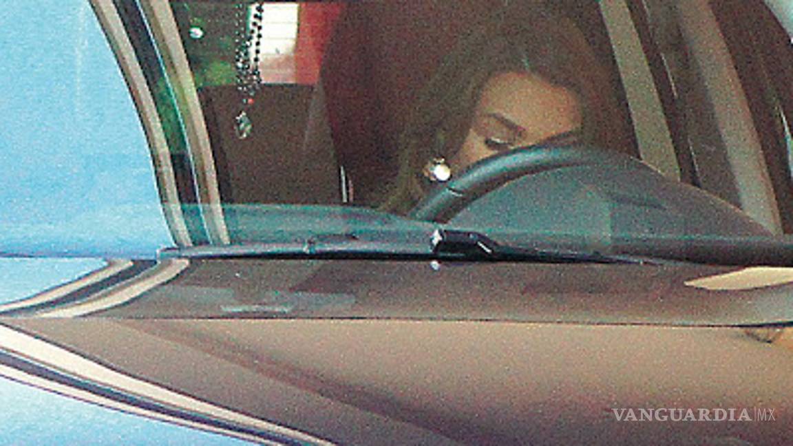 $!Captan a Gabriel Soto saliendo del departamento de Irina Baeva (fotos)