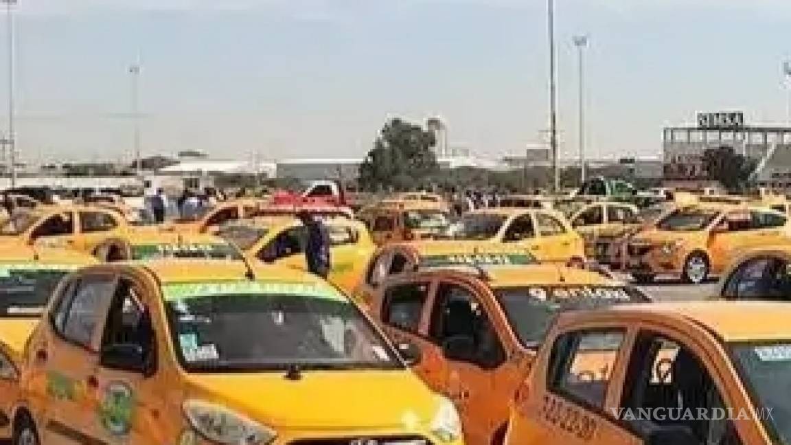 Taxistas protestas en Torreón en contra de Uber, Taxify y Didi