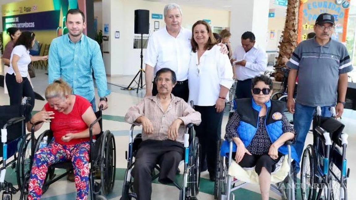 $!Autoridades y representantes del sector salud se unieron para celebrar la entrega de aparatos ortopédicos, demostrando el compromiso con la inclusión y el bienestar.