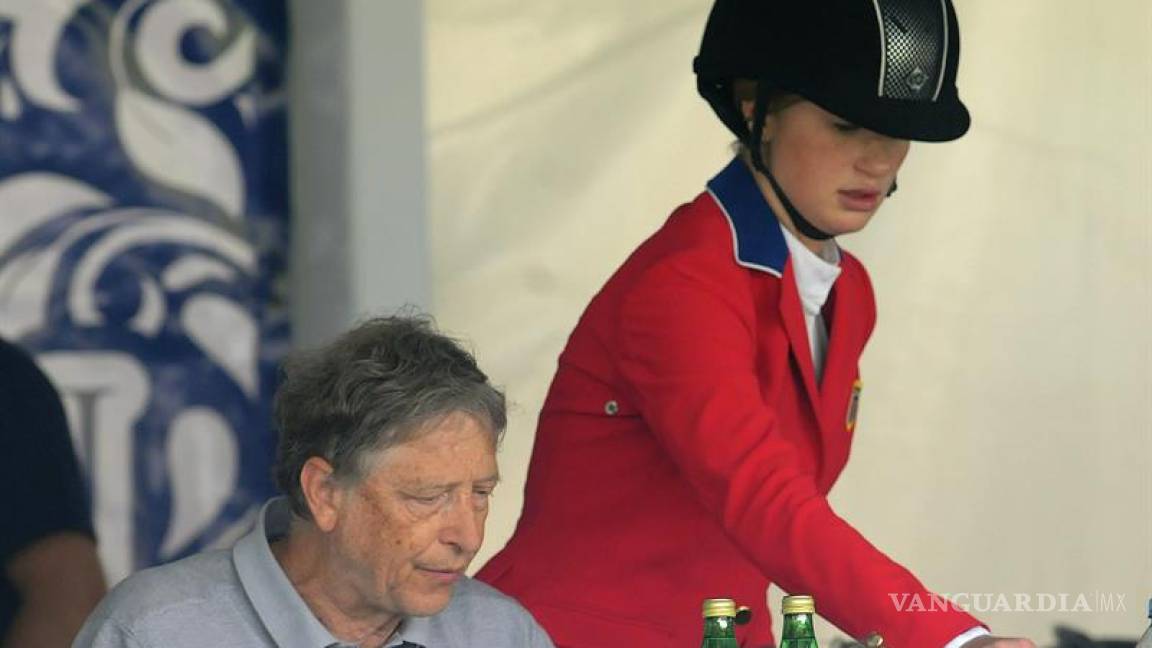 Bill Gates asiste a Veracruz, para apoyar a su hija en evento deportivo