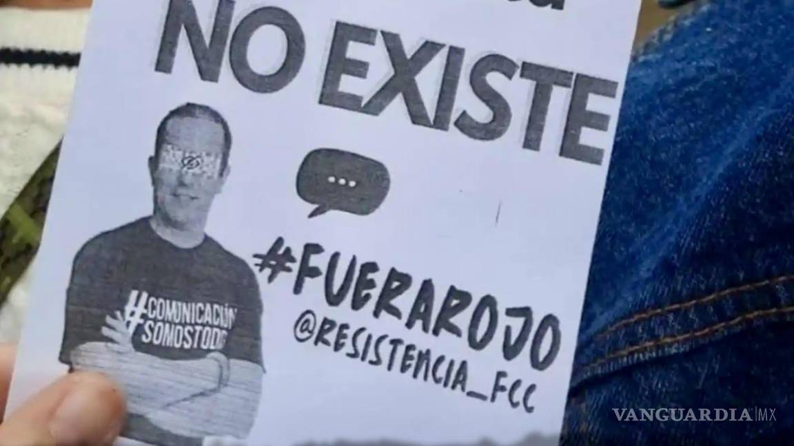 $!A los demás, que son la inmensa mayoría del nuevo nuevo vecindario donde vive y medra, les ha pintado el dedo porque es un engreído envidioso.