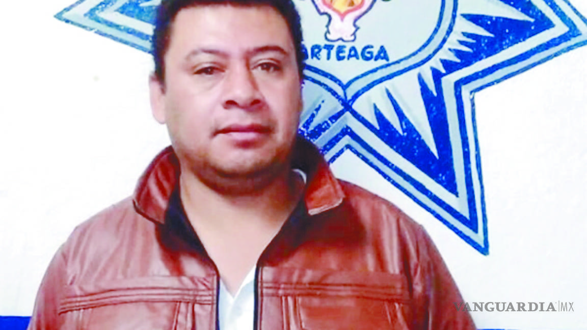 Ex regidor de Arteaga, con libertad condicional por robo
