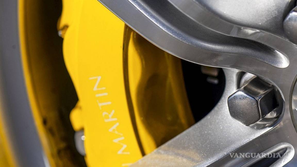 $!Aston Martin Cygnet, un pequeño poderoso que alcanza los 278 Km/H