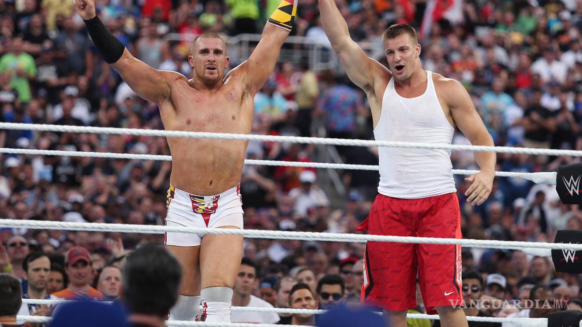 $!Rob Gronkowski ya tendría trabajo y sería ¡en la WWE!