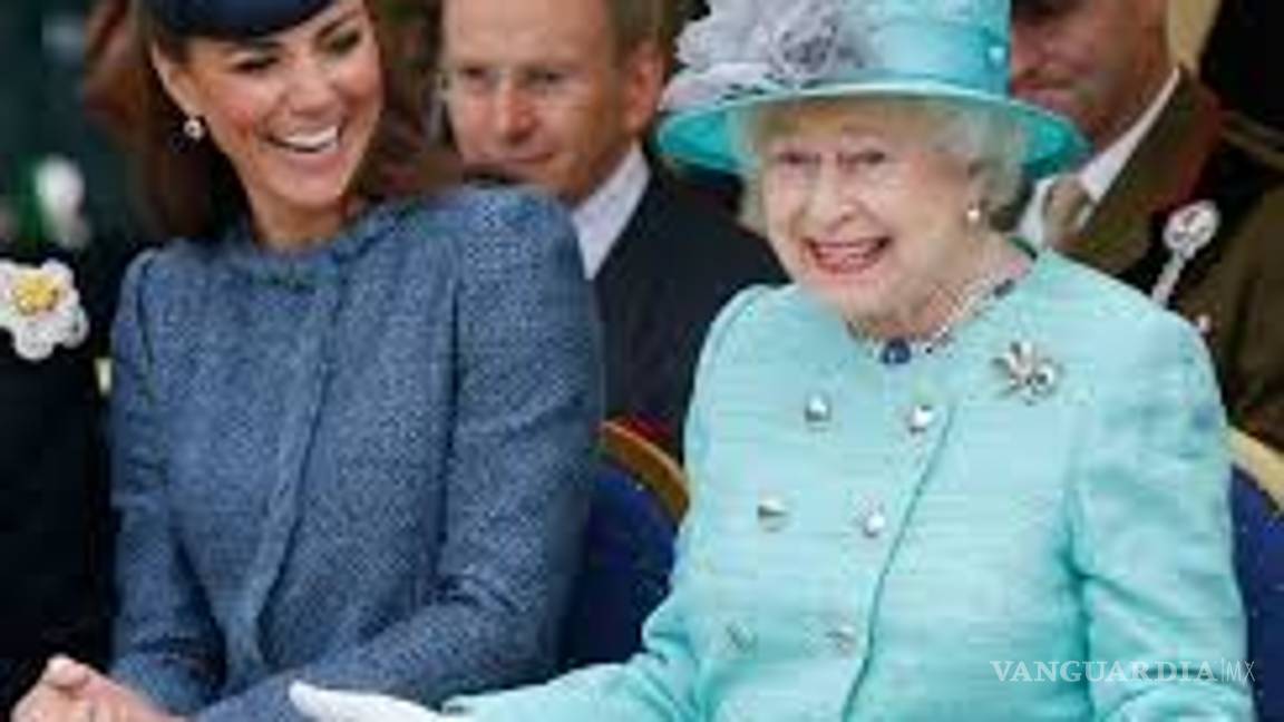 $!Coronavirus: ¿La Reina Isabel II tiene COVID-19?, descubren infectado dentro del Palacio de Buckingham