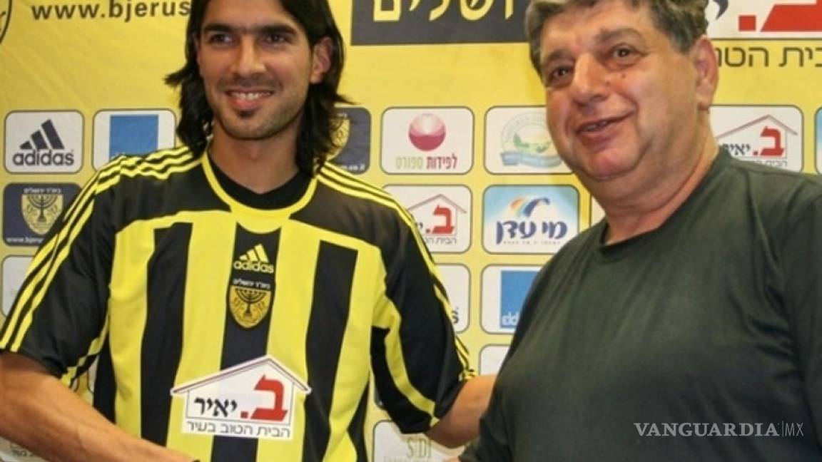 $!¡¿Estás 'Loco', Abreu?! El delantero uruguayo llega a su equipo número 29