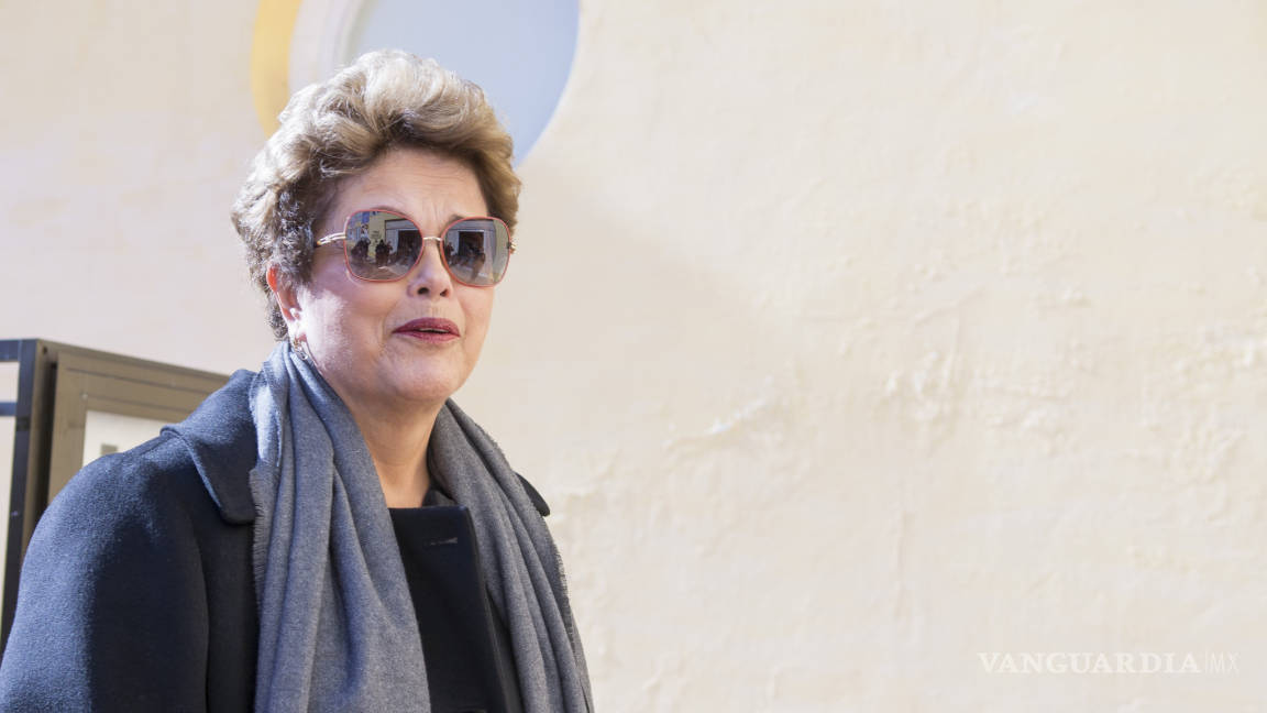 Dilma Rousseff denuncia la &quot;criminalización&quot; de su gestión fiscal en Brasil