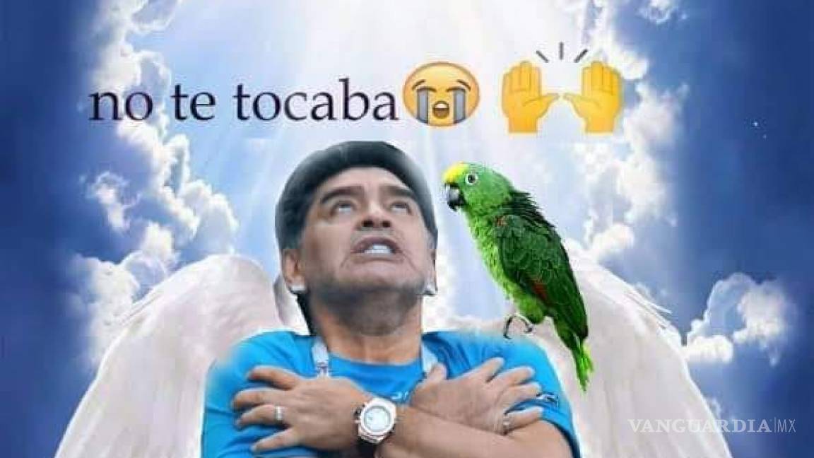 En redes sociales no perdonan; los memes de la muerte de Maradona