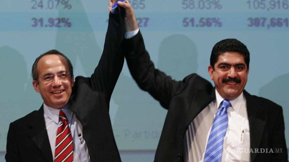 $!¿Manuel Espino es el amuleto de la victoria de AMLO?, levantó la mano a Calderón y a Peña Nieto... ¡y ganaron!