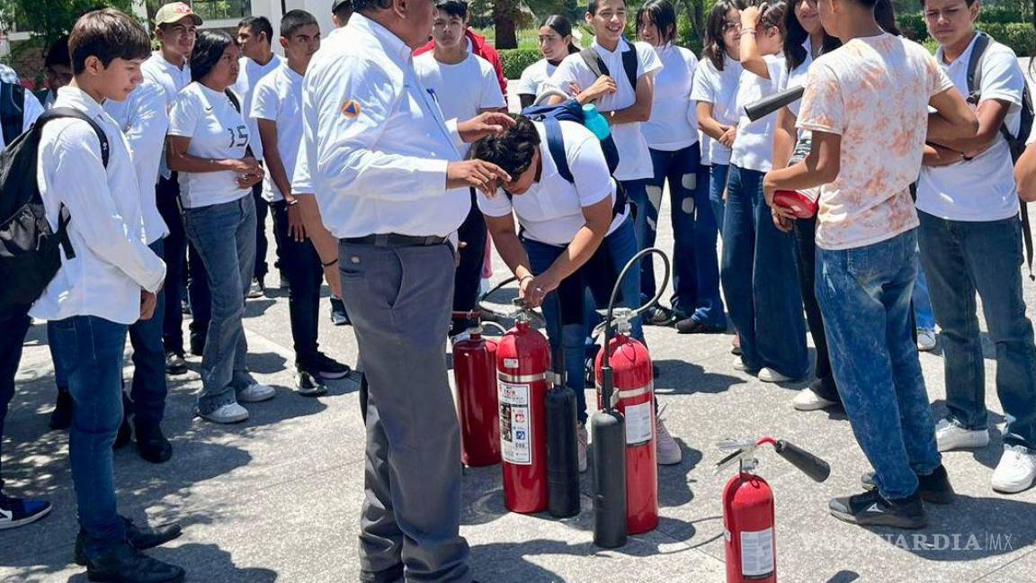 Capacita Protección Civil en Saltillo a estudiantes de siete estados de la República