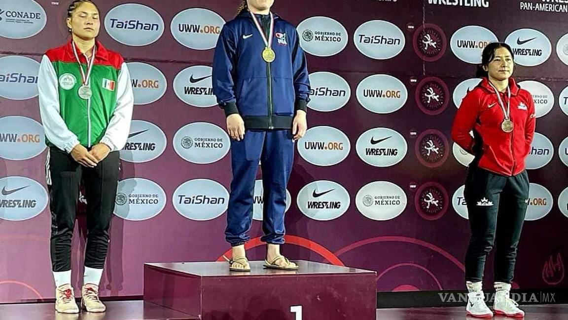 $!Andrea se llevó la medalla de plata en la modalidad libre, división 65 kilogramos.