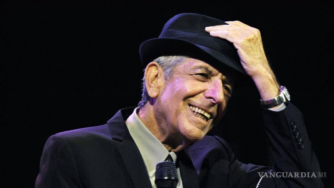 $!Leonard Cohen en su presentación durante el primer día del Festival de Arte y Música de Coachella en Indio, California, el 17 de abril de 2009.