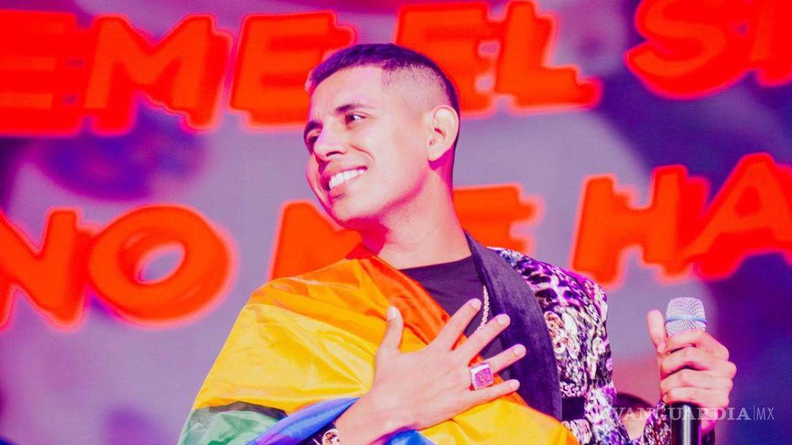 Jhonny Caz, integrante de Grupo Firme será coronado como Rey Gay en marcha LGBT+