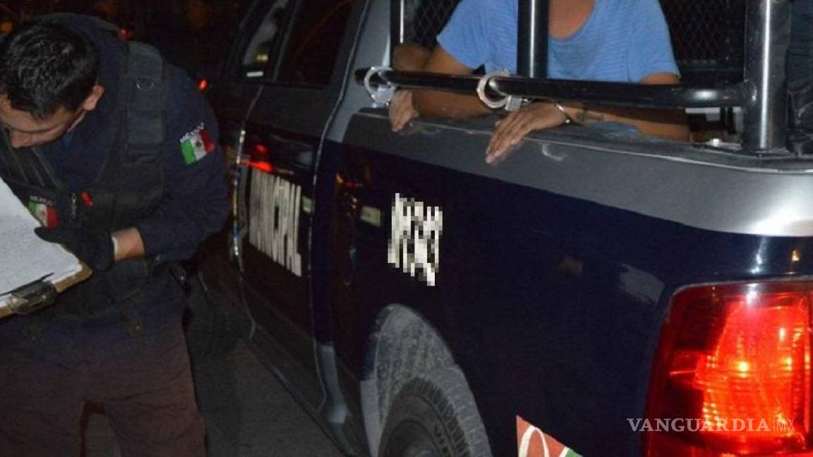 Sorprenden a ladrón con las ‘manos en la masa’ en Saltillo, Policía lo detiene tras reporte