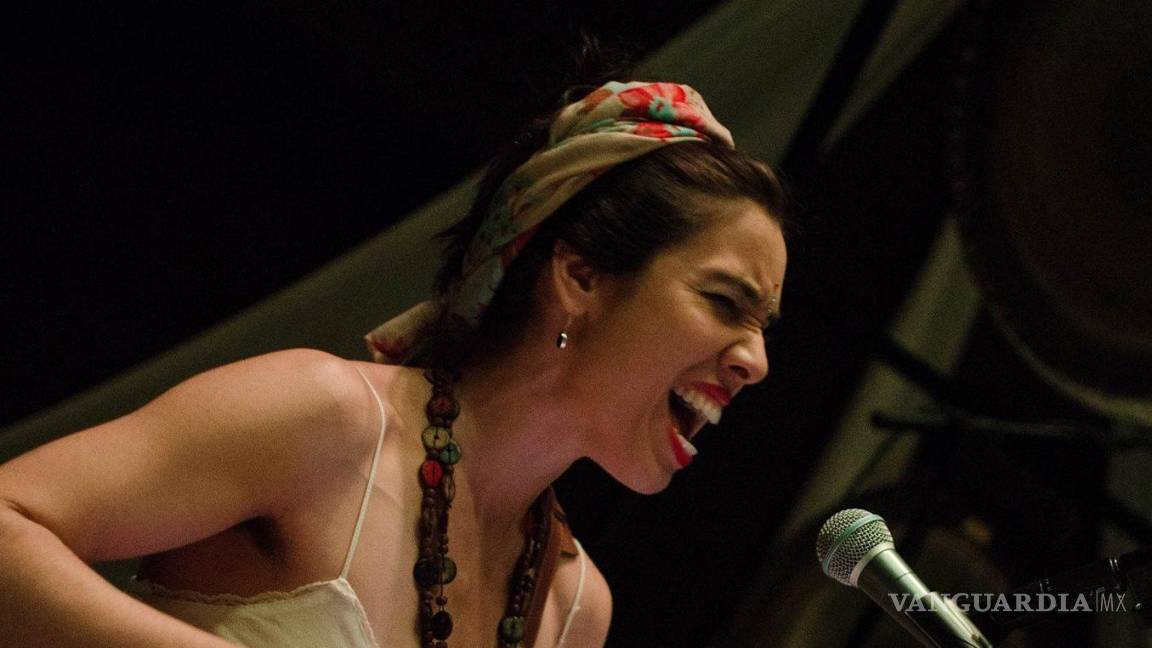 Muere famosa cantante Luvi Torres tras lucha contra el cáncer; aseguraba haberse curado con ‘chamanismo’