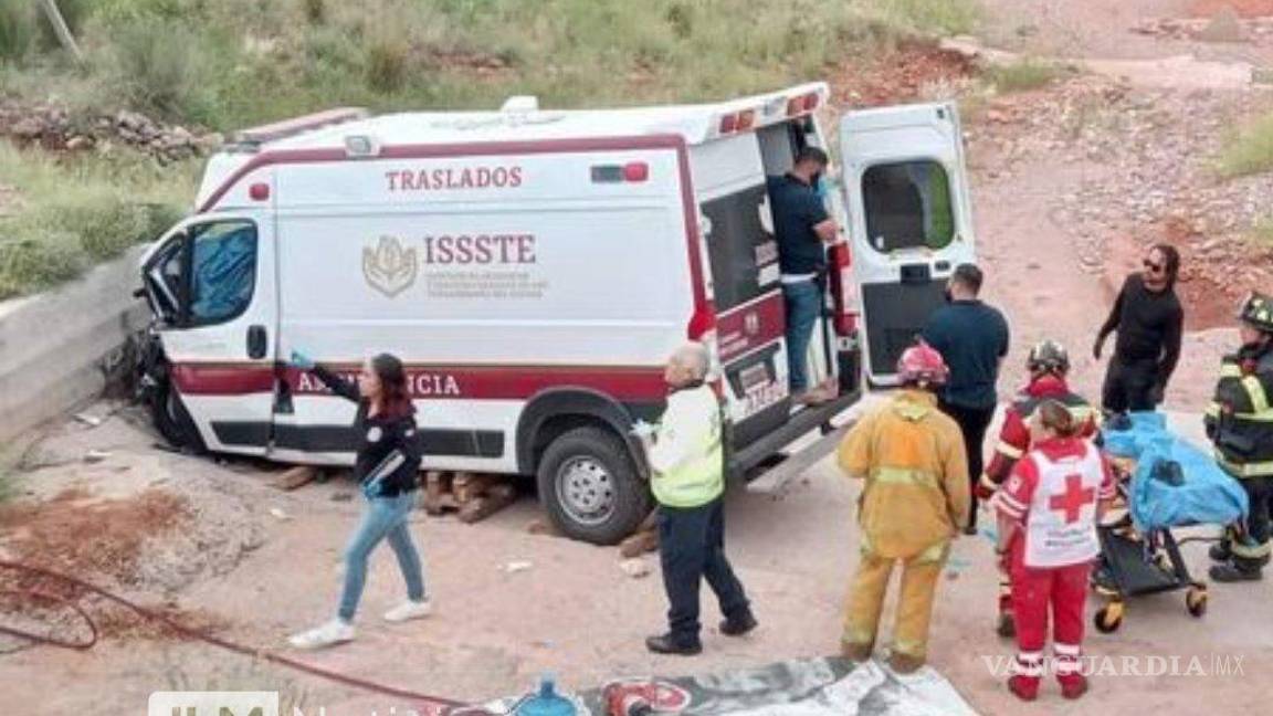 $!Seis muertos deja choque de ambulancia en Chihuahua