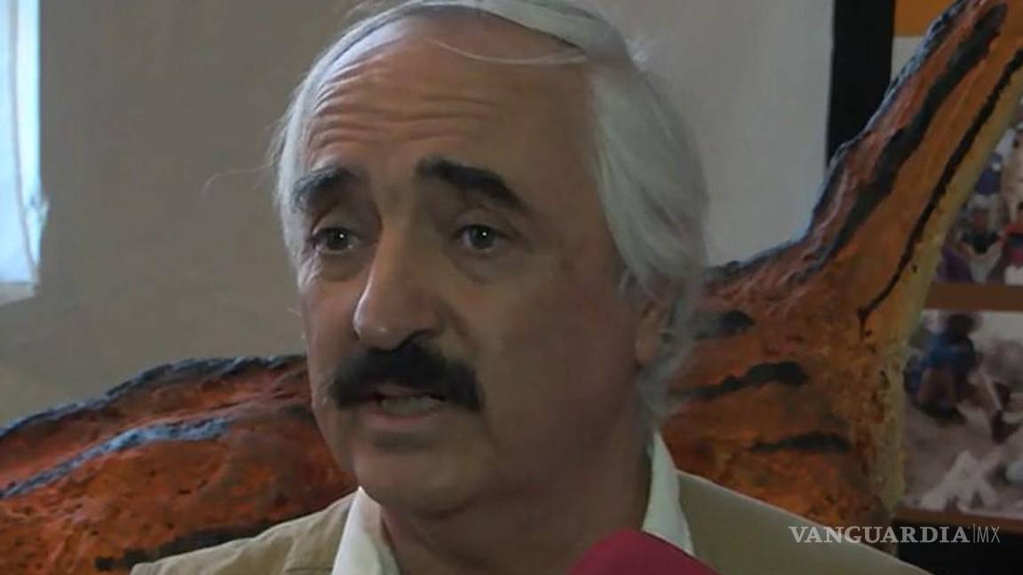 $!Claudio de León Dávila explicó a detalle el hallazgo del Mexidracon Longimanus.