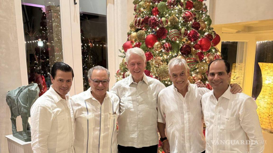¡Peña Nieto reapareció! Junto a Hillary y Bill Clinton en Punta Cana de la República Dominicana