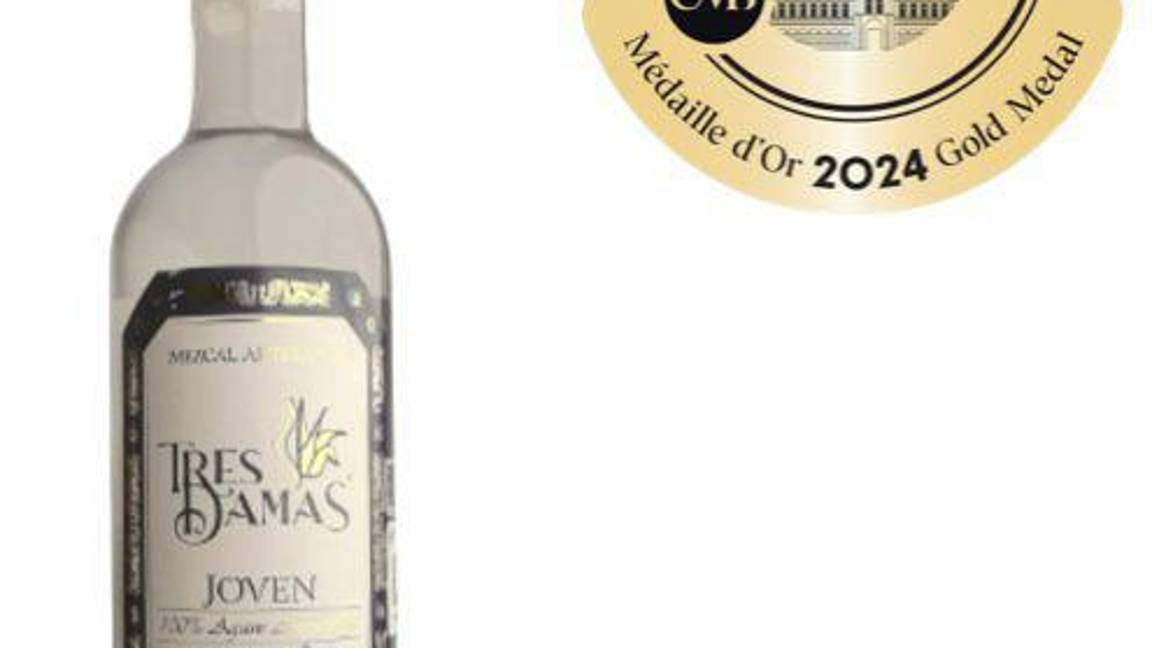 $!El Mezcal artesanal Tres Damas obtuvo el pasado fin de semana la Medalla de Oro 2024, en Bruselas, Bélgica.