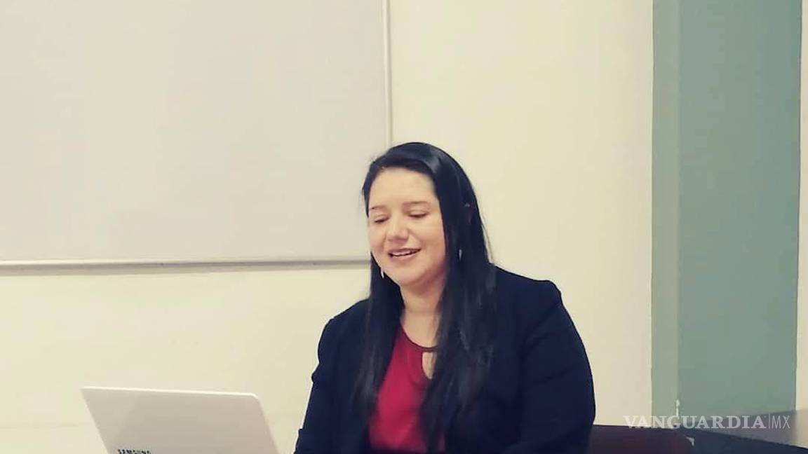 $!Cuando elige casarse, en el 2015, su padre y madre vieron romperse las expectativas de verla casada con un hombre.