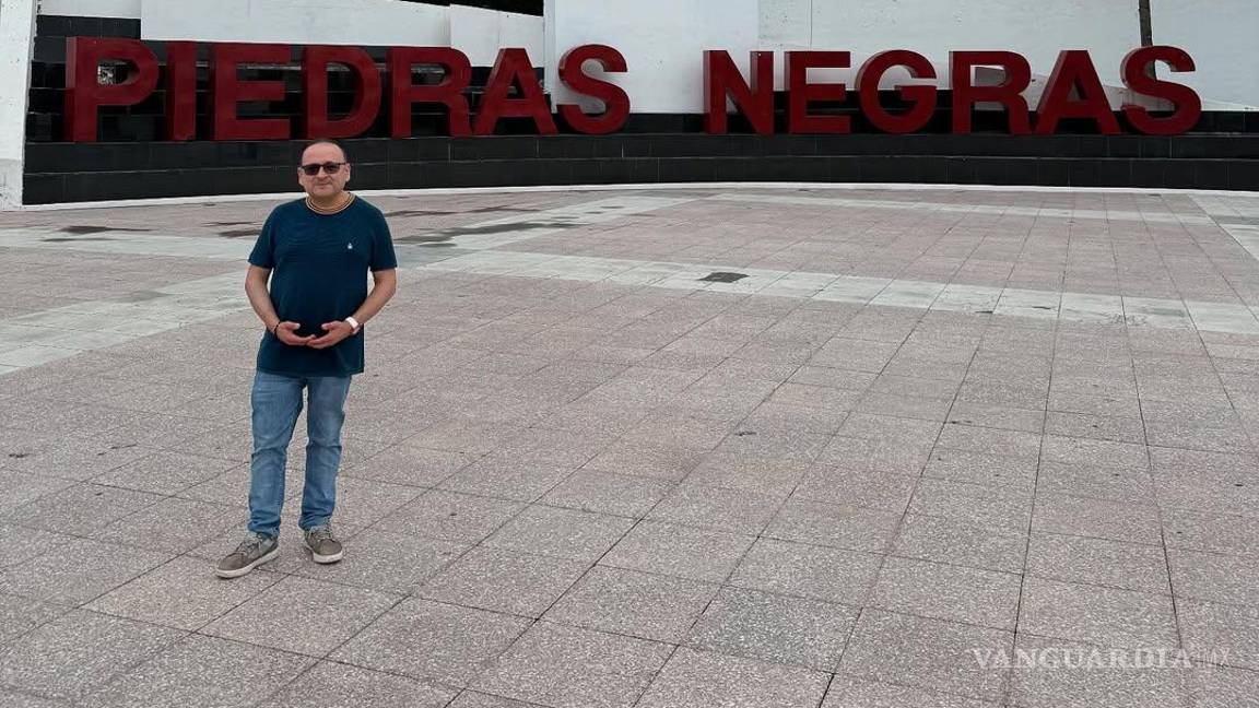 Lalo España recorre Piedras Negras en tour turístico por Coahuila