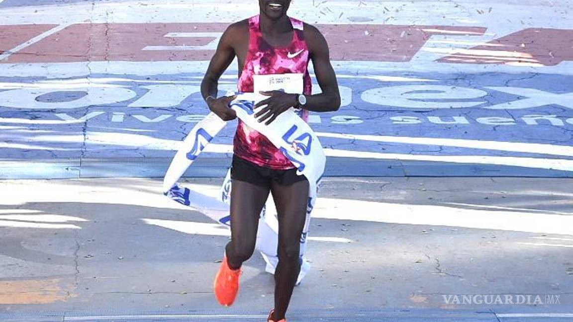 $!Wilfred Nyatogo conquistó la victoria tras un ataque en solitario que resultó decisivo desde el kilómetro 30, superando el bochorno y cumpliendo la meta que se le había escapado el año anterior.