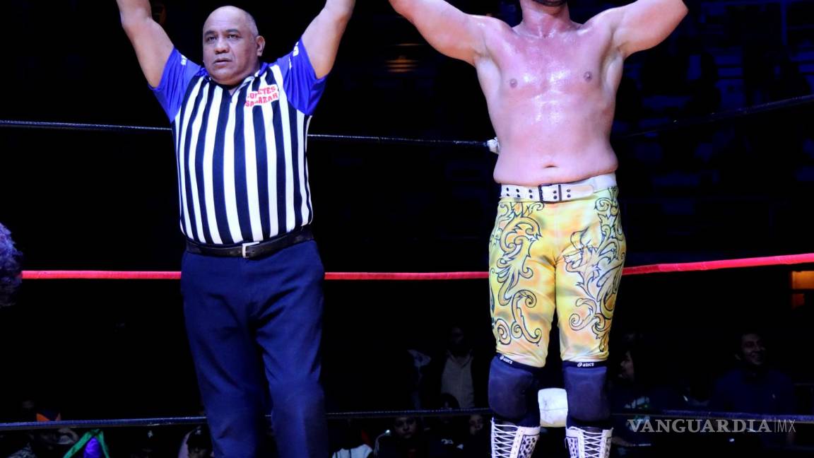 $!Sam Adonis, quien se considera a sí mismo como “El Rey de Reyes” venció al Vampiro y a Dr. Wagner Jr.