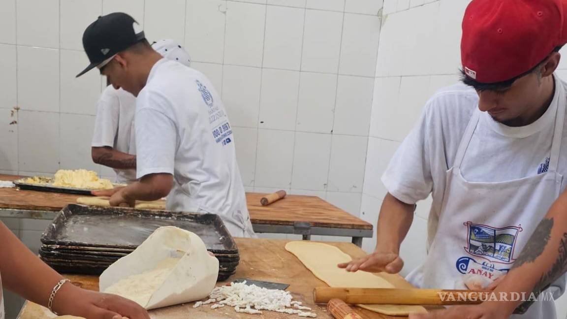 $!Las panaderías de barrio en Torreón continúan siendo la opción preferida por su sabor y autenticidad.