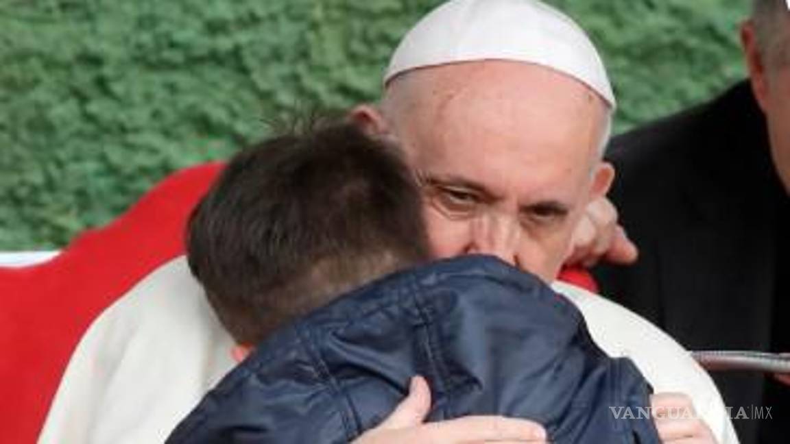 El día que el Papa Francisco le dio consuelo a un niño que le preguntó si su papá ateo estaba en el cielo