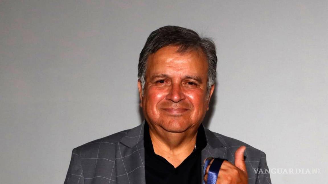 $!Pérez Ocampo reconoce la influencia de sus propios maestros, rindiendo homenaje a aquellos que lo inspiraron y guiaron en su camino educativo.