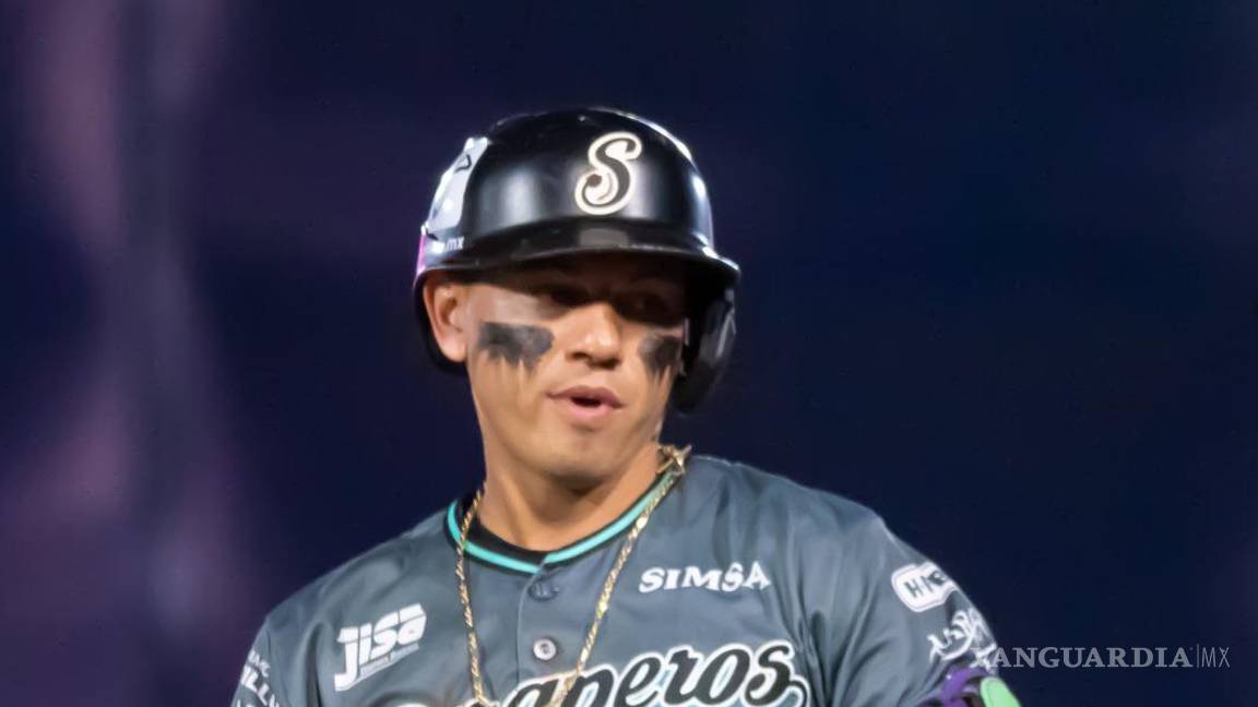 $!Pese a que todos los jugadores del equipo contribuyeron, J.P. Martínez conectó dos cuadrangulares de la noche, clave en la paliza de Saraperos en Aguascalientes.