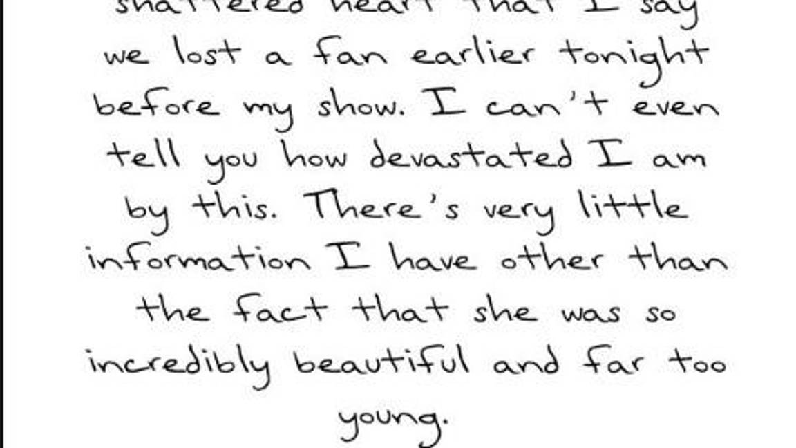 $!La estrella aseguró que no hablará del tema en el escenario porque se siente con el corazón roto.