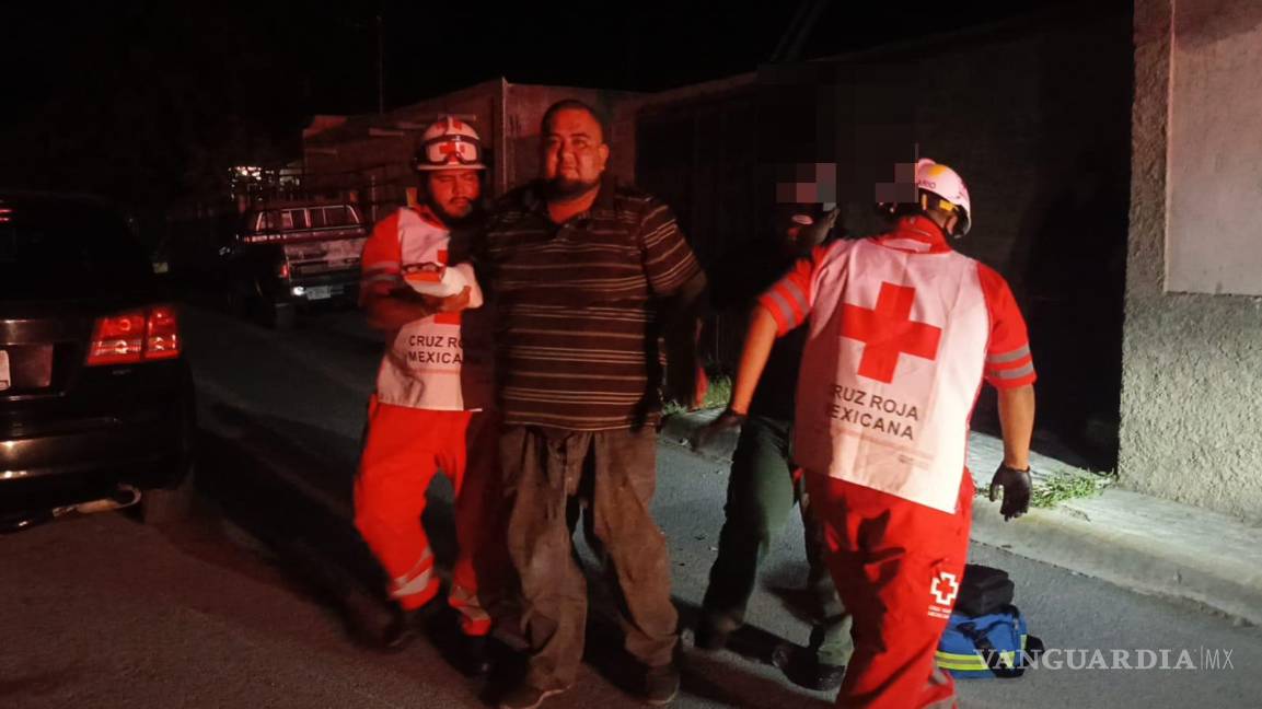 $!El hombre fue encontrado tirado sobre el pavimento en la colonia Independencia.