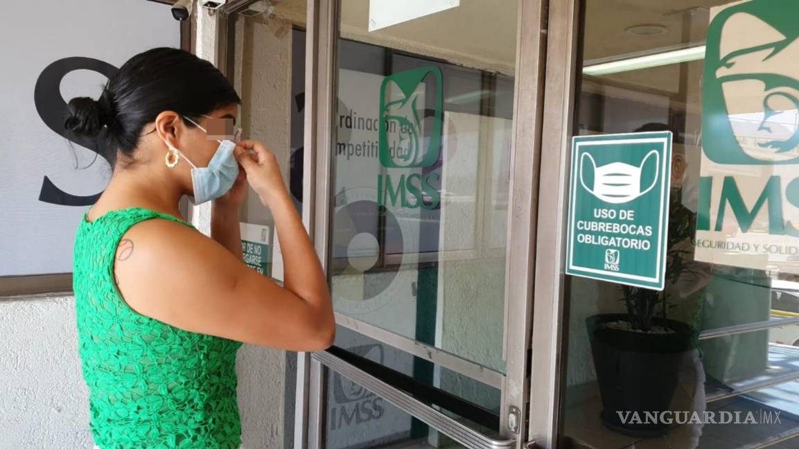 $!El IMSS en Coahuila exhortó a la población a retomar el uso del cubrebocas como una medida de prevención permanente, especialmente en espacios cerrados y concurridos.