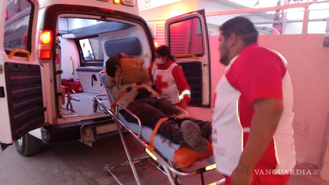 $!El accidente ocurrió frente a las instalaciones de la Policía Civil de Coahuila.