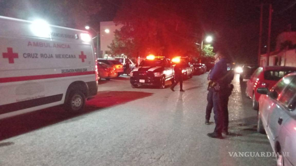 $!Elementos de la Fiscalía acudieron al hospital para tomar conocimiento del caso.