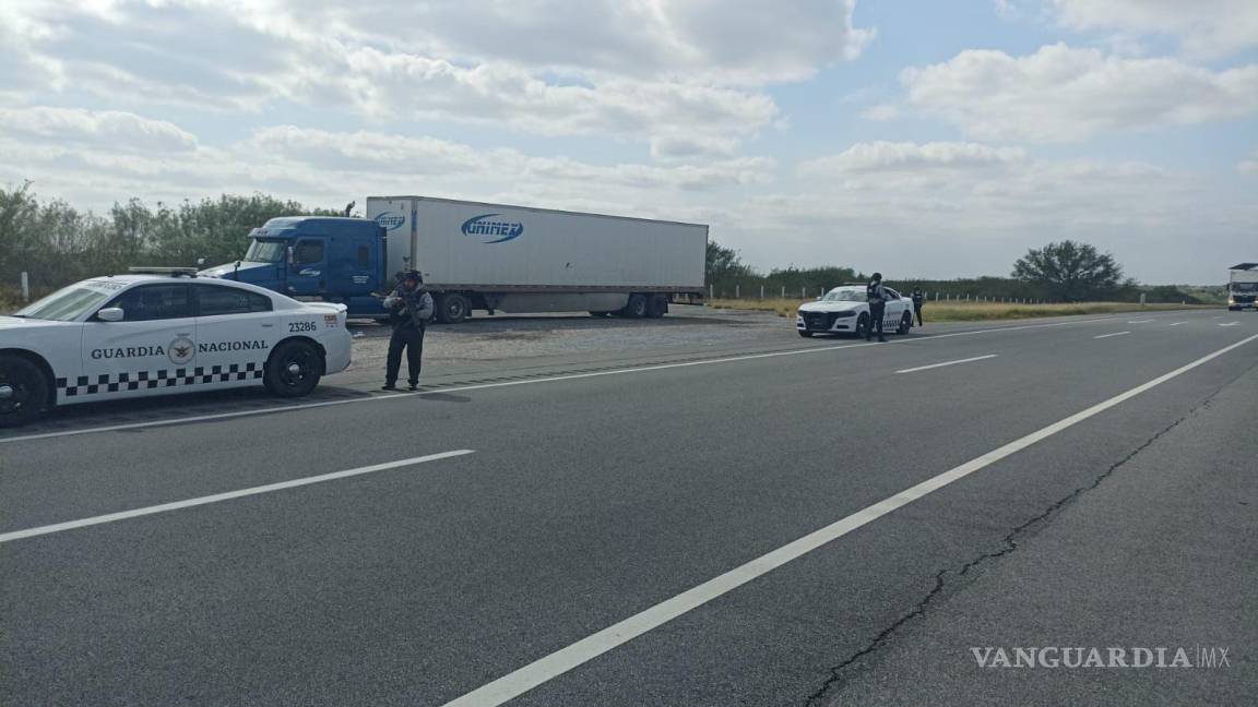 Vigilan por vía terrestre y aérea autopista Monterrey-Reynosa, en Nuevo León