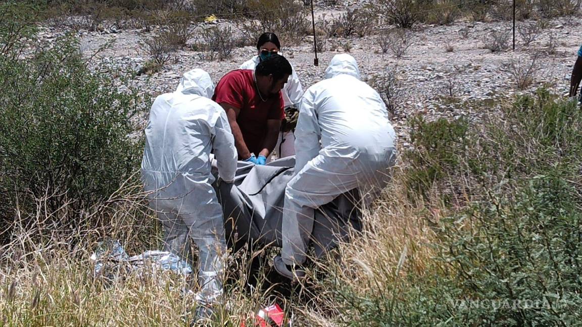 Muere joven abogado al caer de su moto en Parras; iba por su traje de graduación