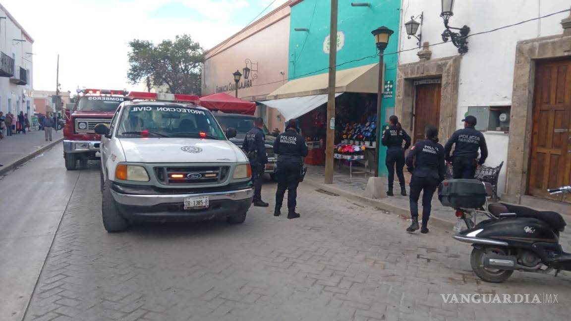 Moviliza a autoridades conato de incendio en negocio del centro de Parras de la Fuente