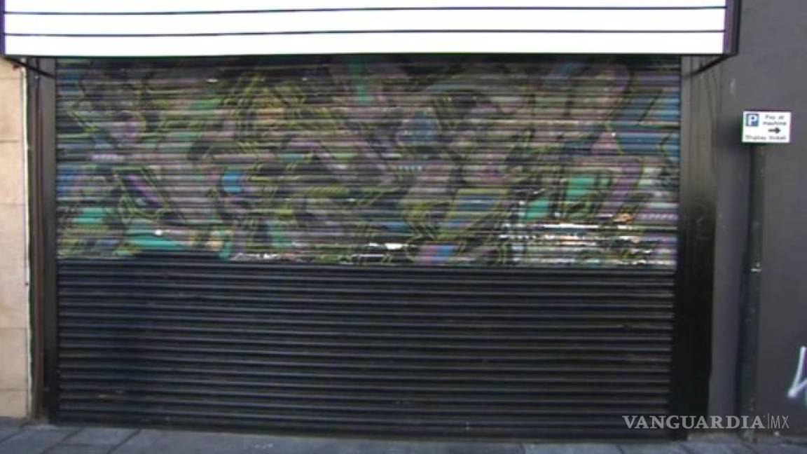 Pintan sobre graffiti de Banksy, queda parcialmente destruida