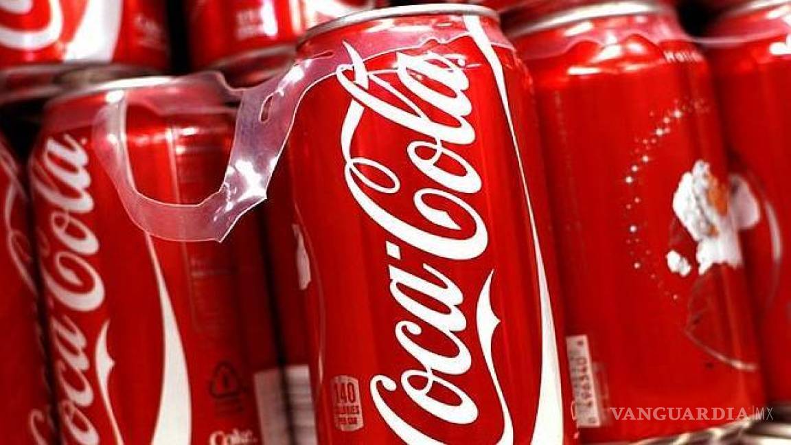 Se compromete Coca-Cola con el planeta; reducirá plástico en todos sus empaques