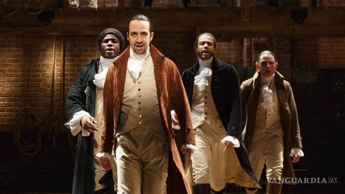 Actores de &quot;Hamilton&quot; piden a Mike Pence que respete los valores estadounidenses