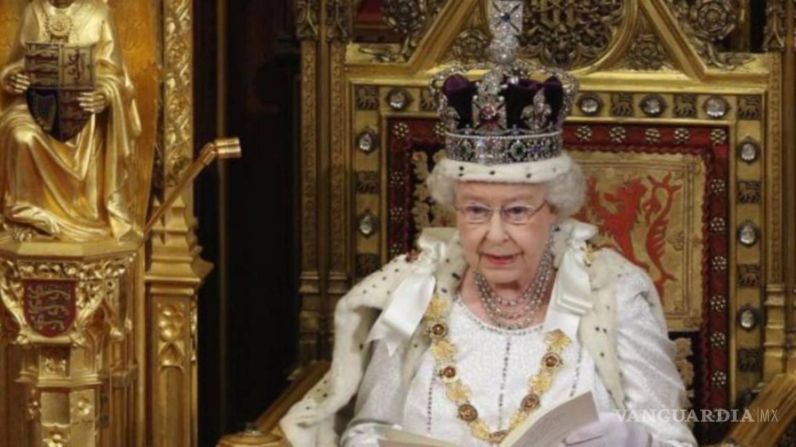 $!Hockney diseñará un vitral en la Abadía de Westminster en honor de Isabel II