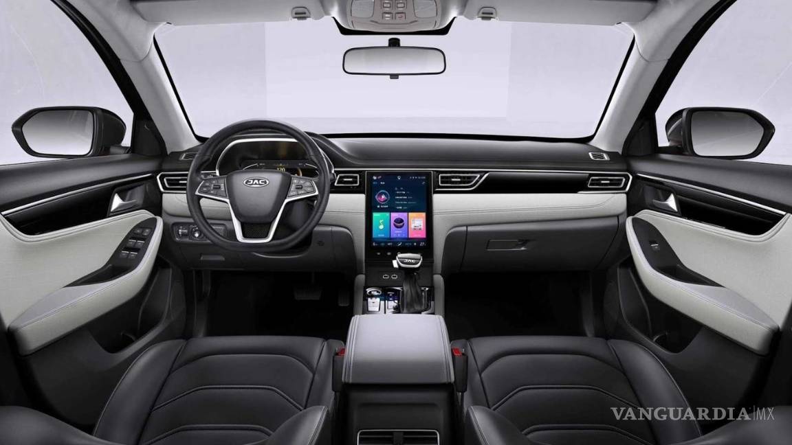 $!JAC J7 llegará a México, así es el sedán chino que plantará cara al Jetta