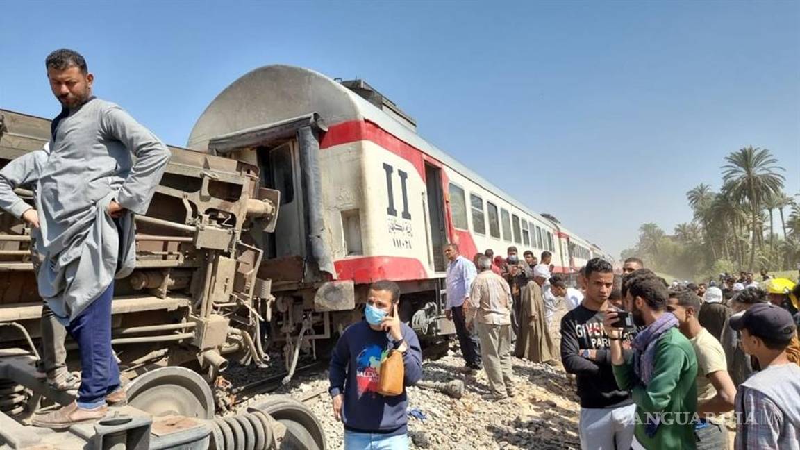$!Choque de dos trenes deja al menos 32 muertos y 66 heridos en Egipto
