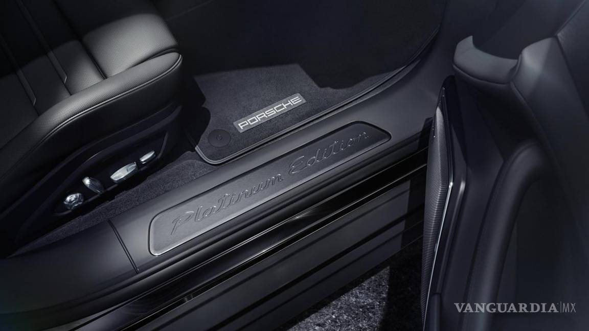 $!Porsche Panamera Platinum Edition, un lujo de auto para clientes exigentes