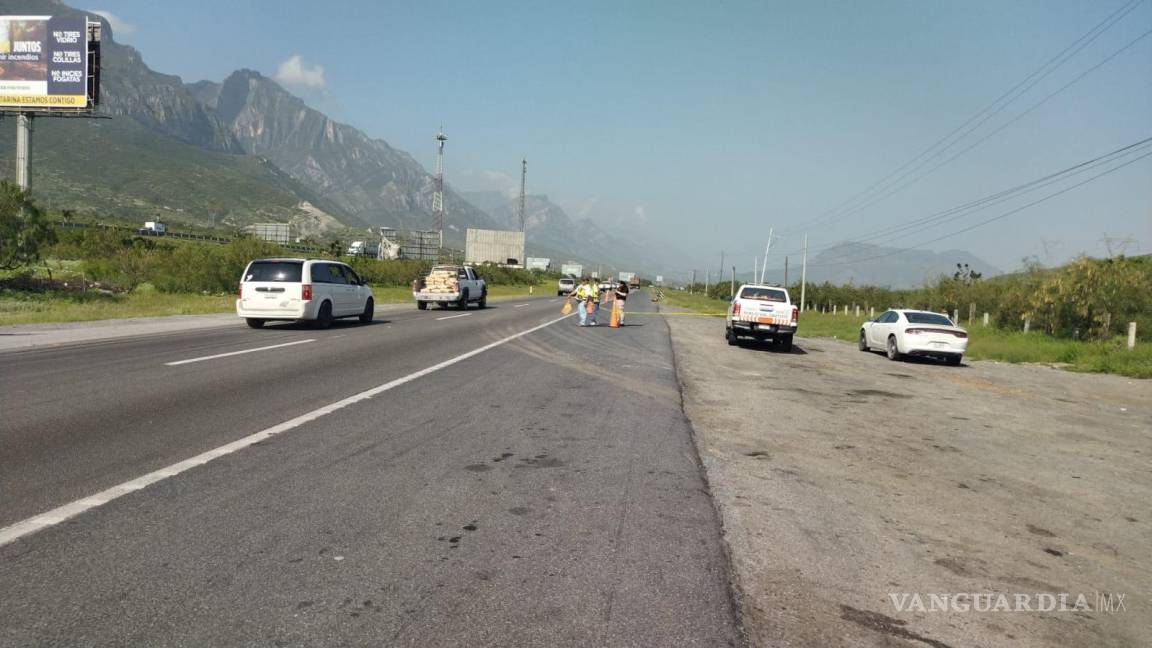 Alarma hallazgo de restos humanos embolsados en la carretera Saltillo-Monterrey